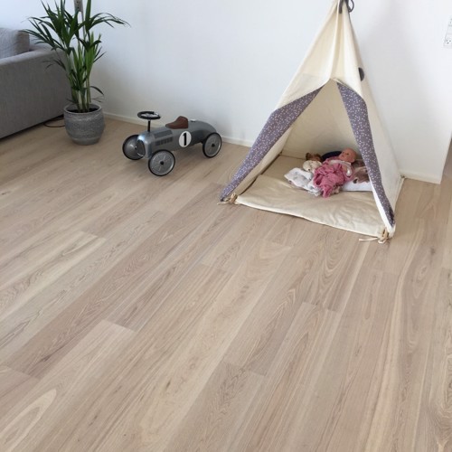 Ask Børstet Natur Hvid Matlak 189mm<br/ > Masterfloor Bredplank Topklik