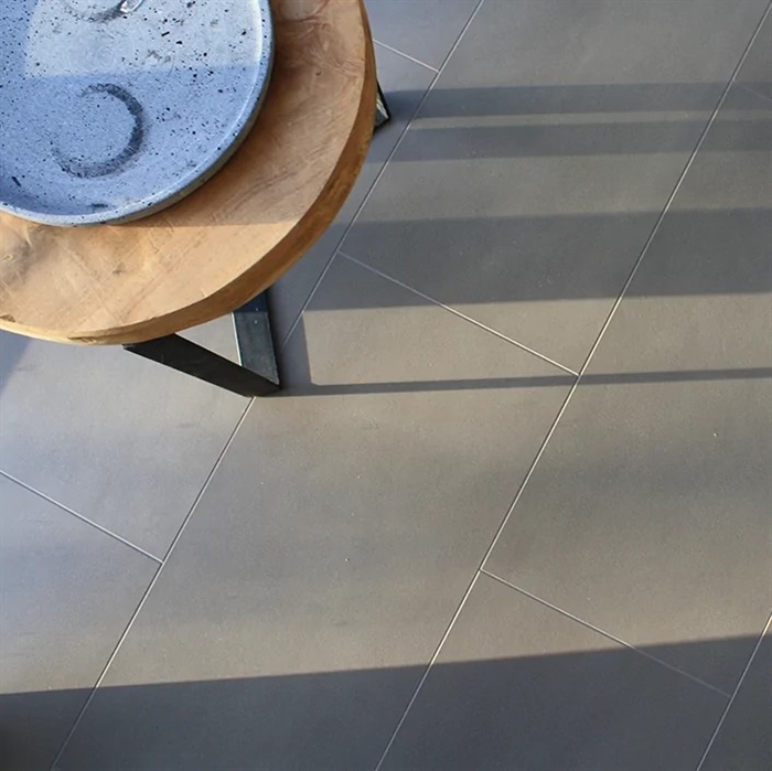 Nadura Elegance Clay Q-Stone