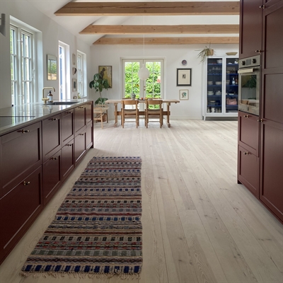 Massiv Pommersk Fyr Rustik Ubehandlet 30x180mm